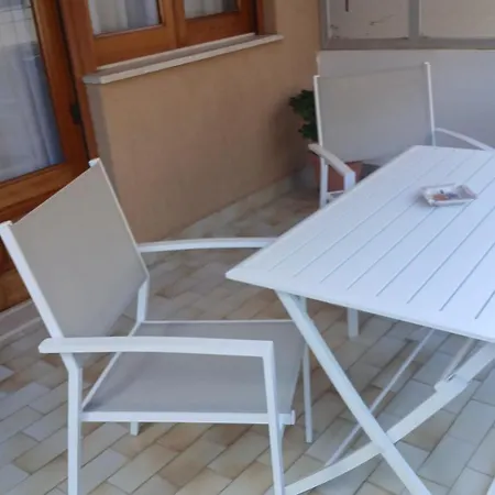 Monotitti Daire *